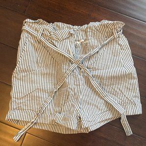 Forever 21, striped womans shorts